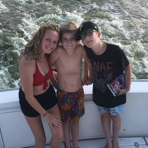 Meet your Posher, Danielle